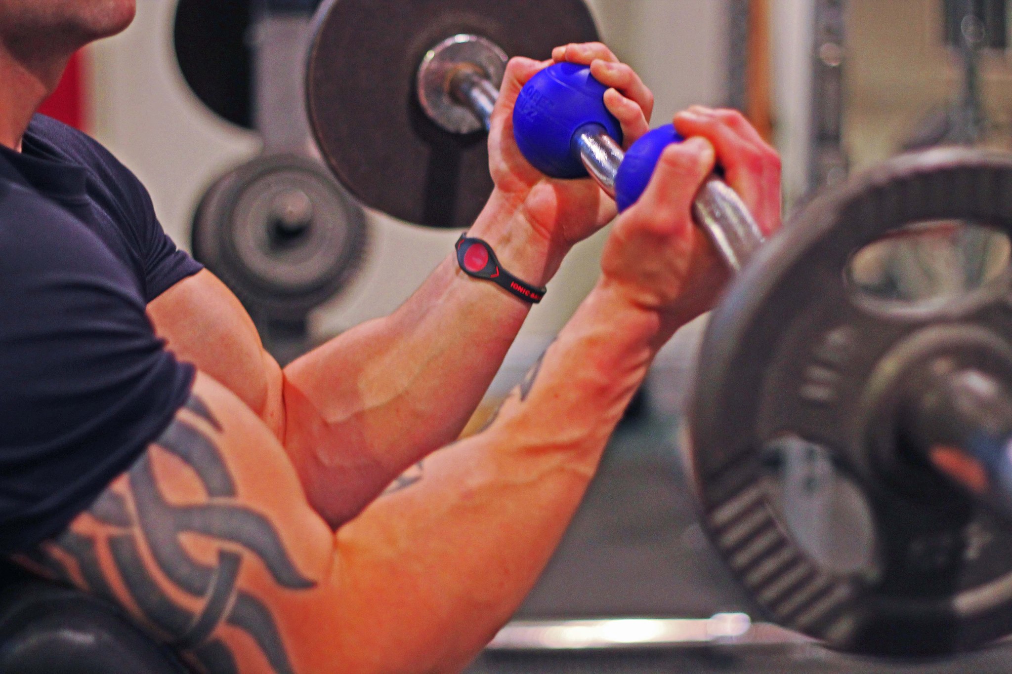 Curls with Globe Gripz